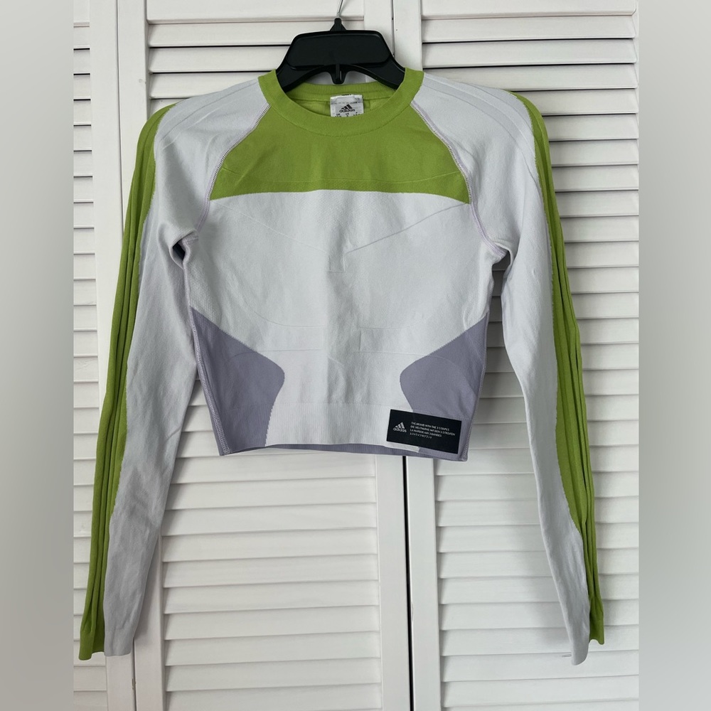 ADIDAS PRIMEKNIT FINE TEE. Long sleeve crop size S. EUC